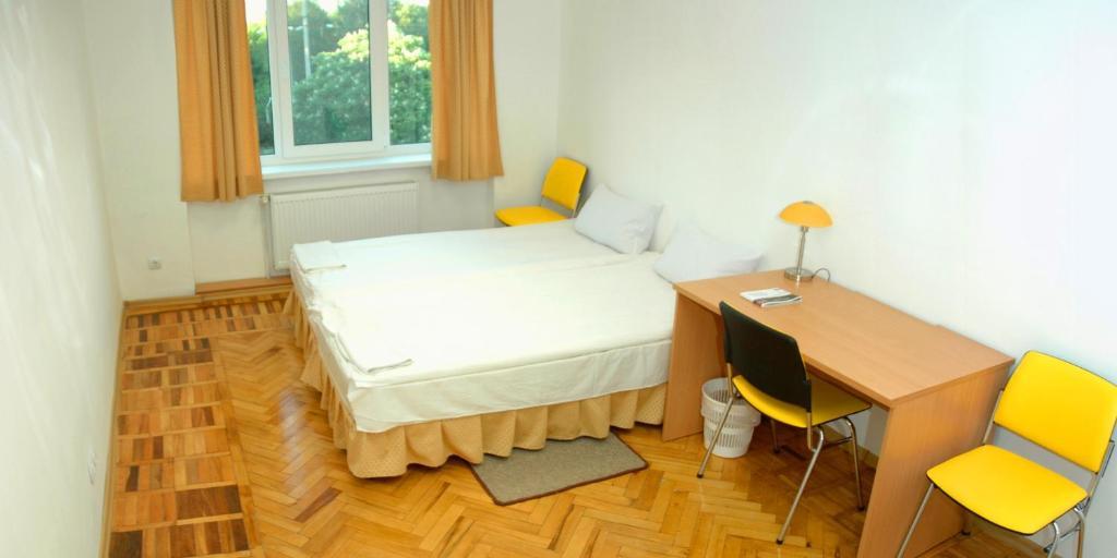Yellow House Hostel Lviv Room photo